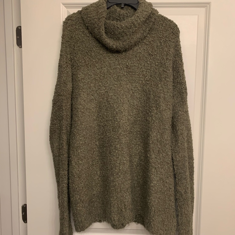 Abercrombie &Fitch olive green turtleneck sweater
